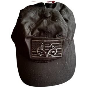 RealTree Black Cap with Embroidered Flag Design Sz OS